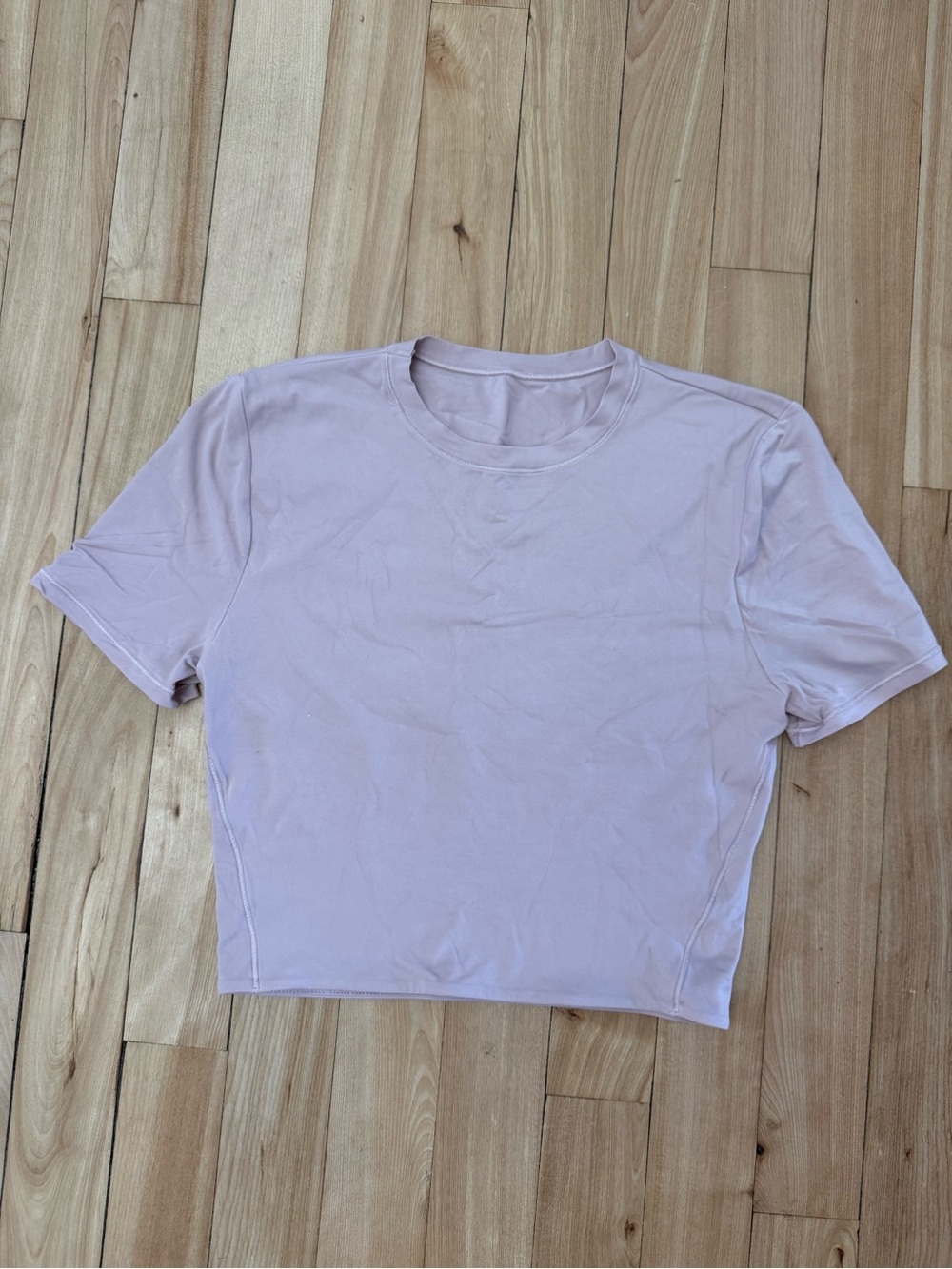 lululemon athletica Lilac Short Sleeve Crop Top